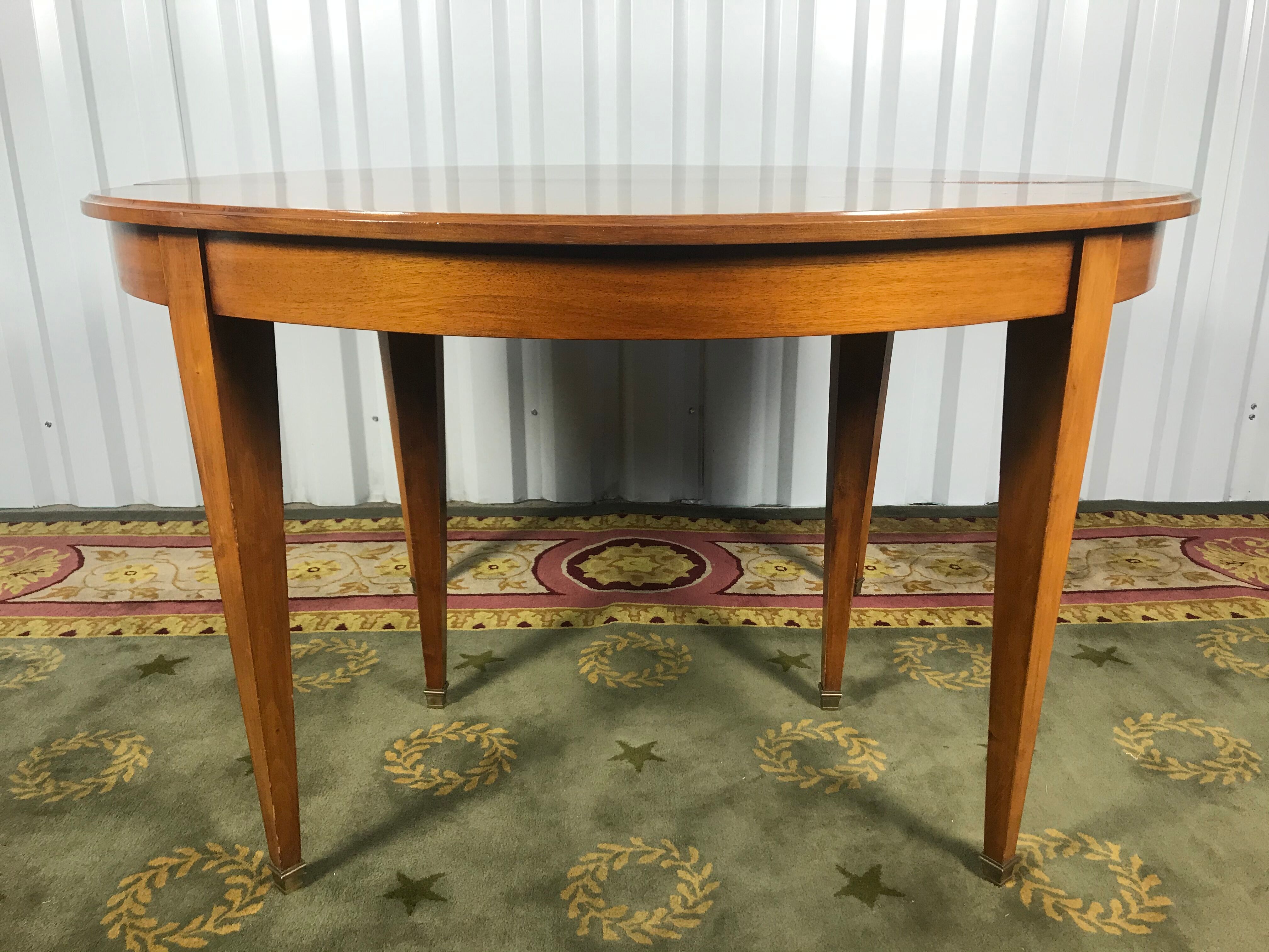 Louis XVI dining table - extensions