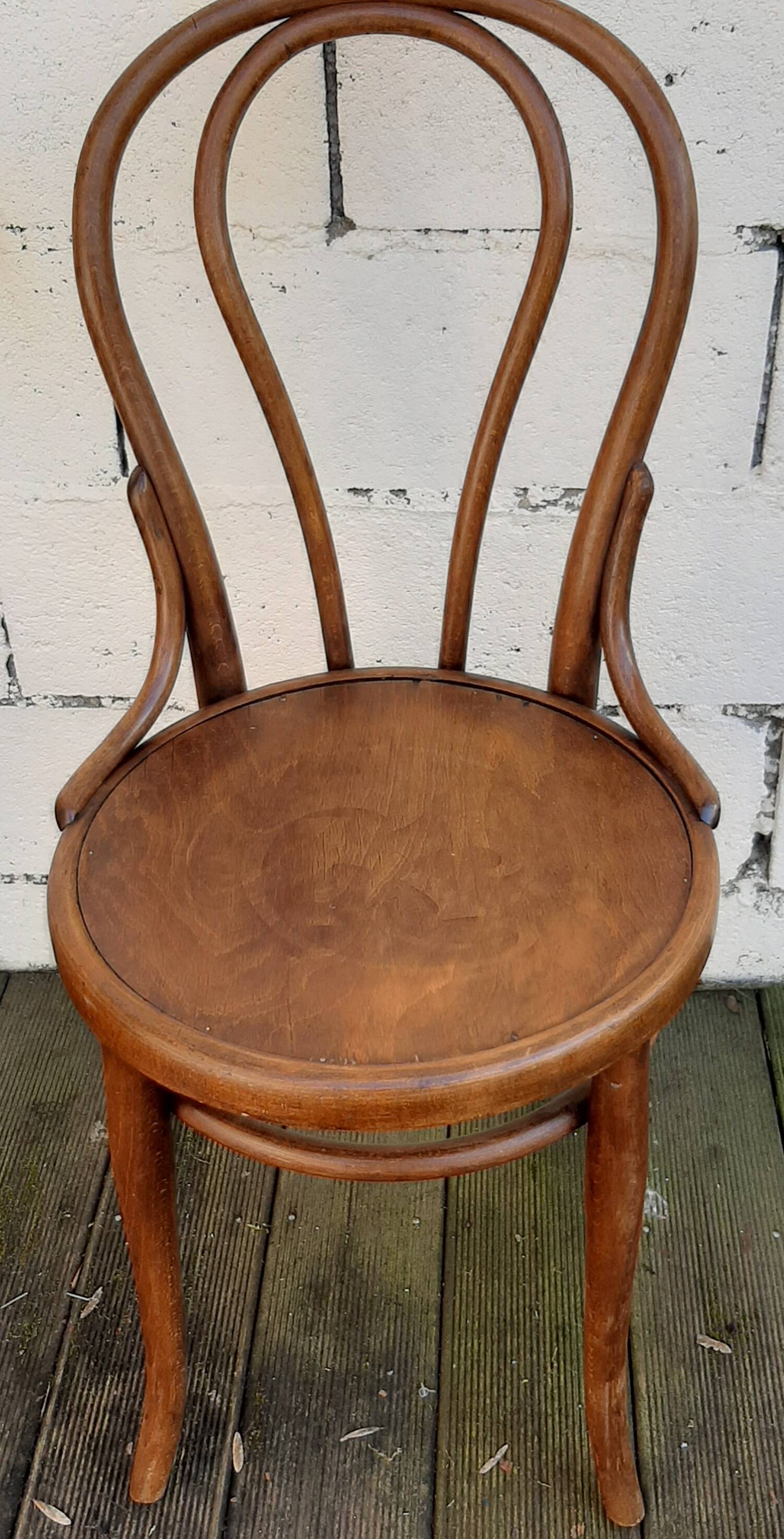 set of 4 Thonet bistro chairs with wooden seats N°4118