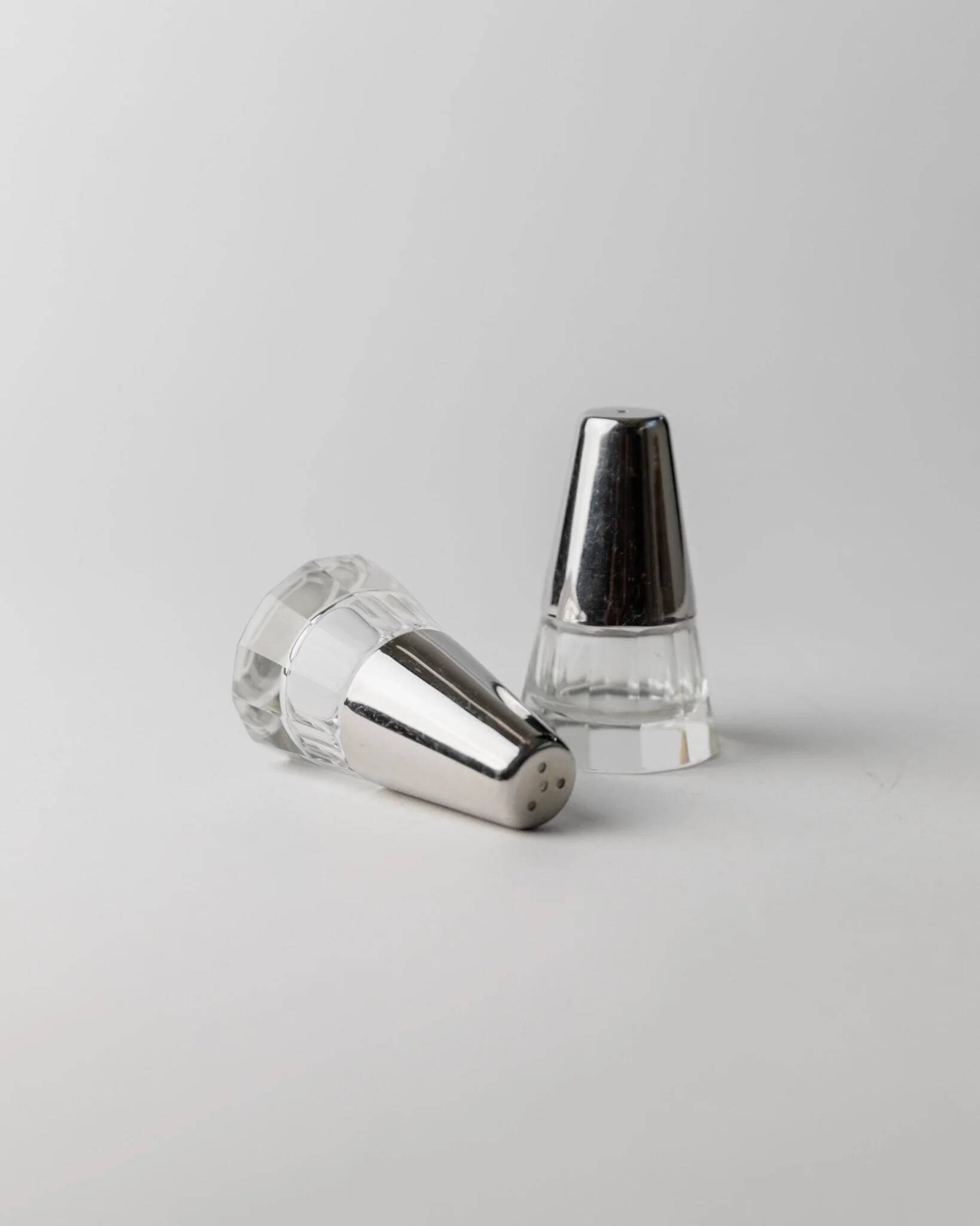 Vintage Argent Salt and Pepper Shakers with Clear Glass and Silver-Plated Caps, Conical Minimal Italian Design, 1950s