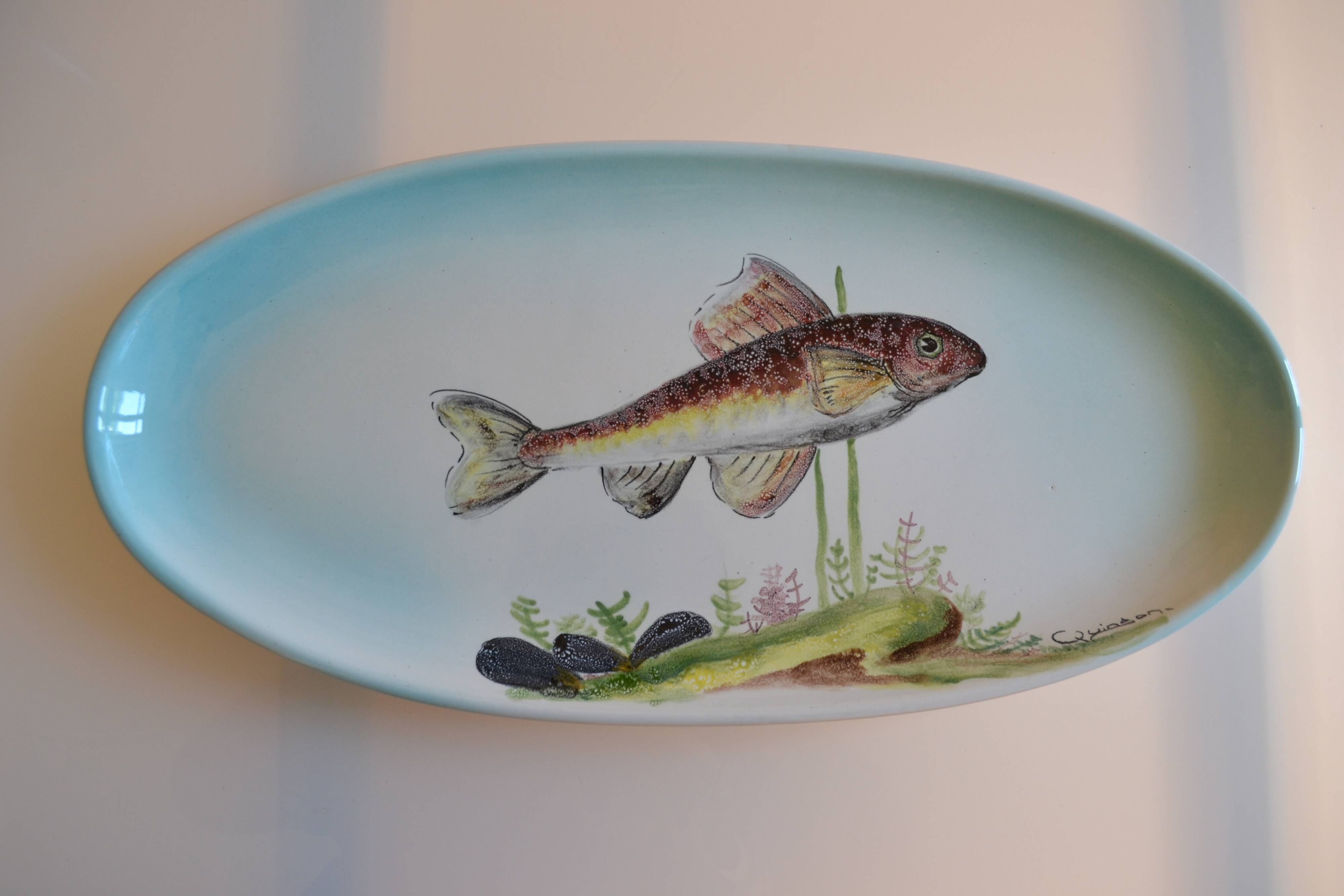 Paulette Quinson (1899-1984) Marseille Fish dish signed 55x26 cm