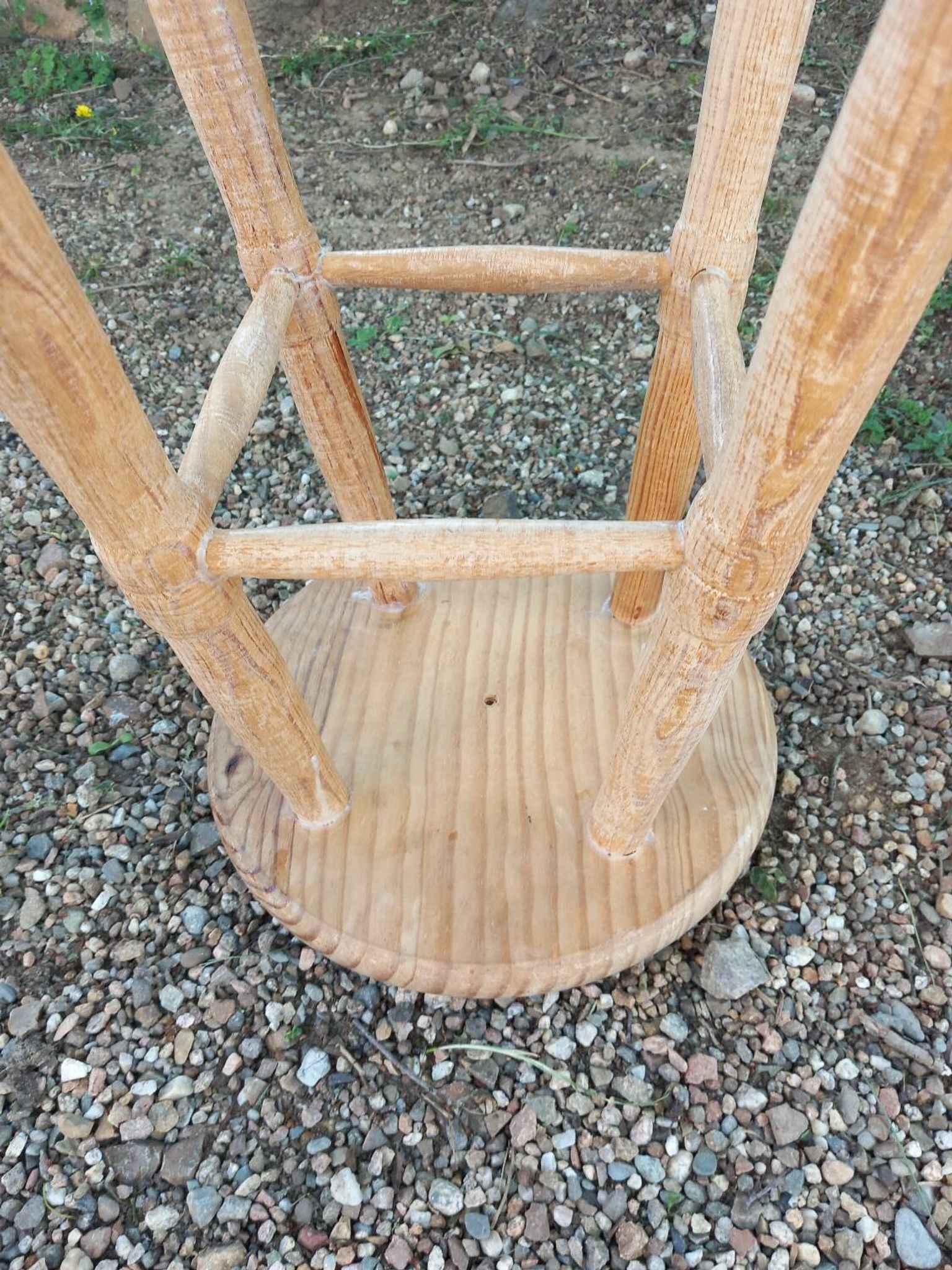 Tabouret 4 pieds ancien en bois