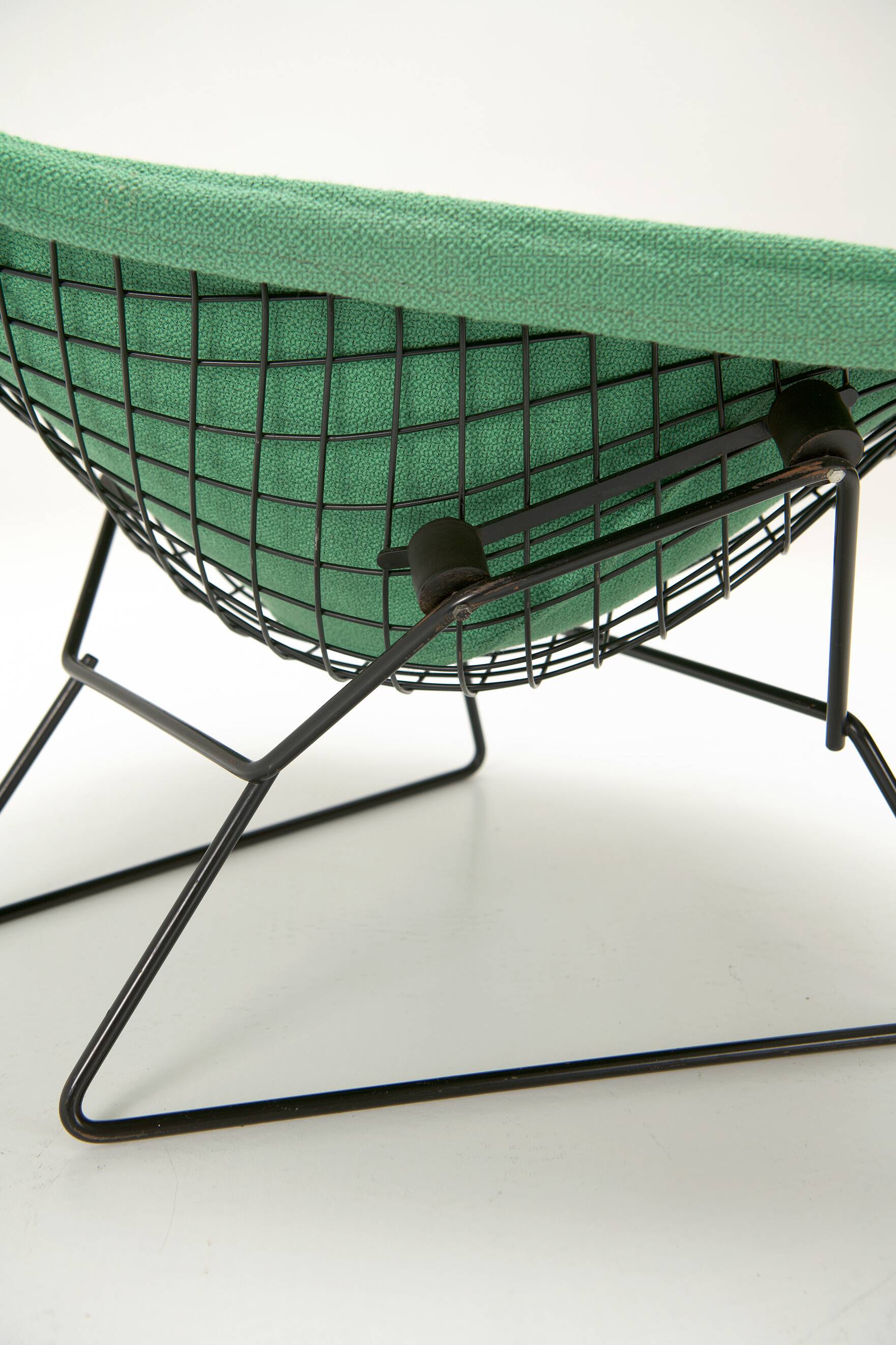 Early Edition - 'BIRD CHAIR' Harry Bertoia