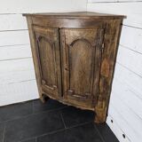 Encoignure galbée xixème en chêne