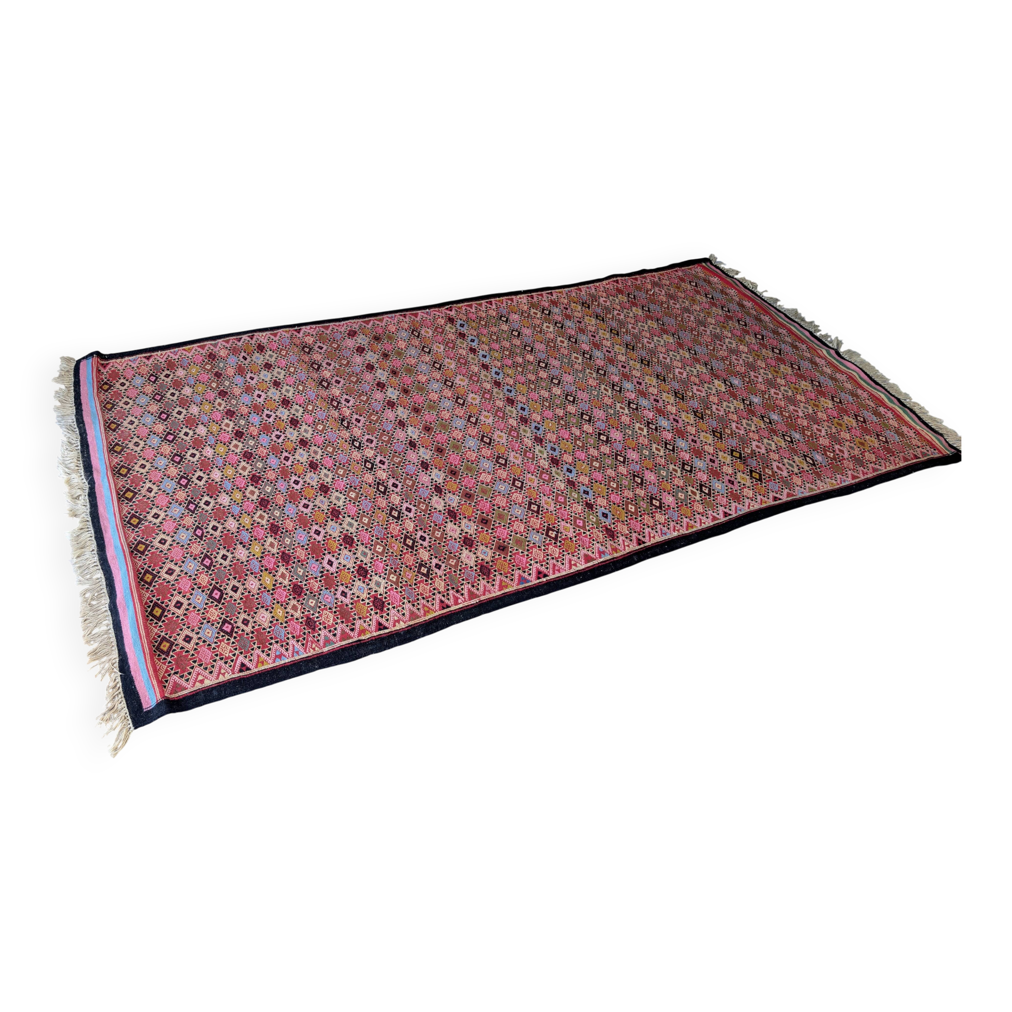 Grand tapis kilim ancien aux motifs géométriques tribaux 260 x 130 cm