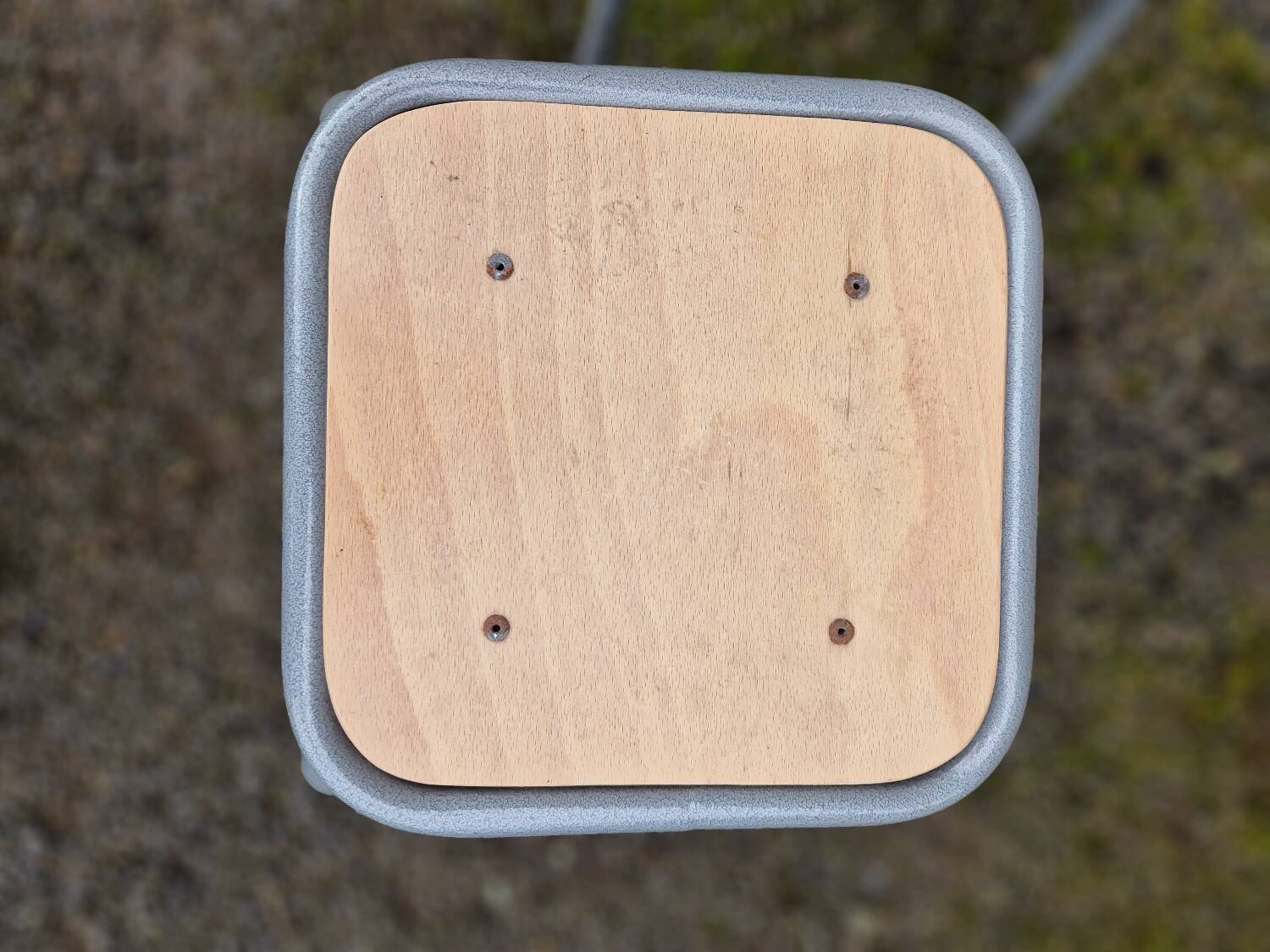 4 wooden and metal stools