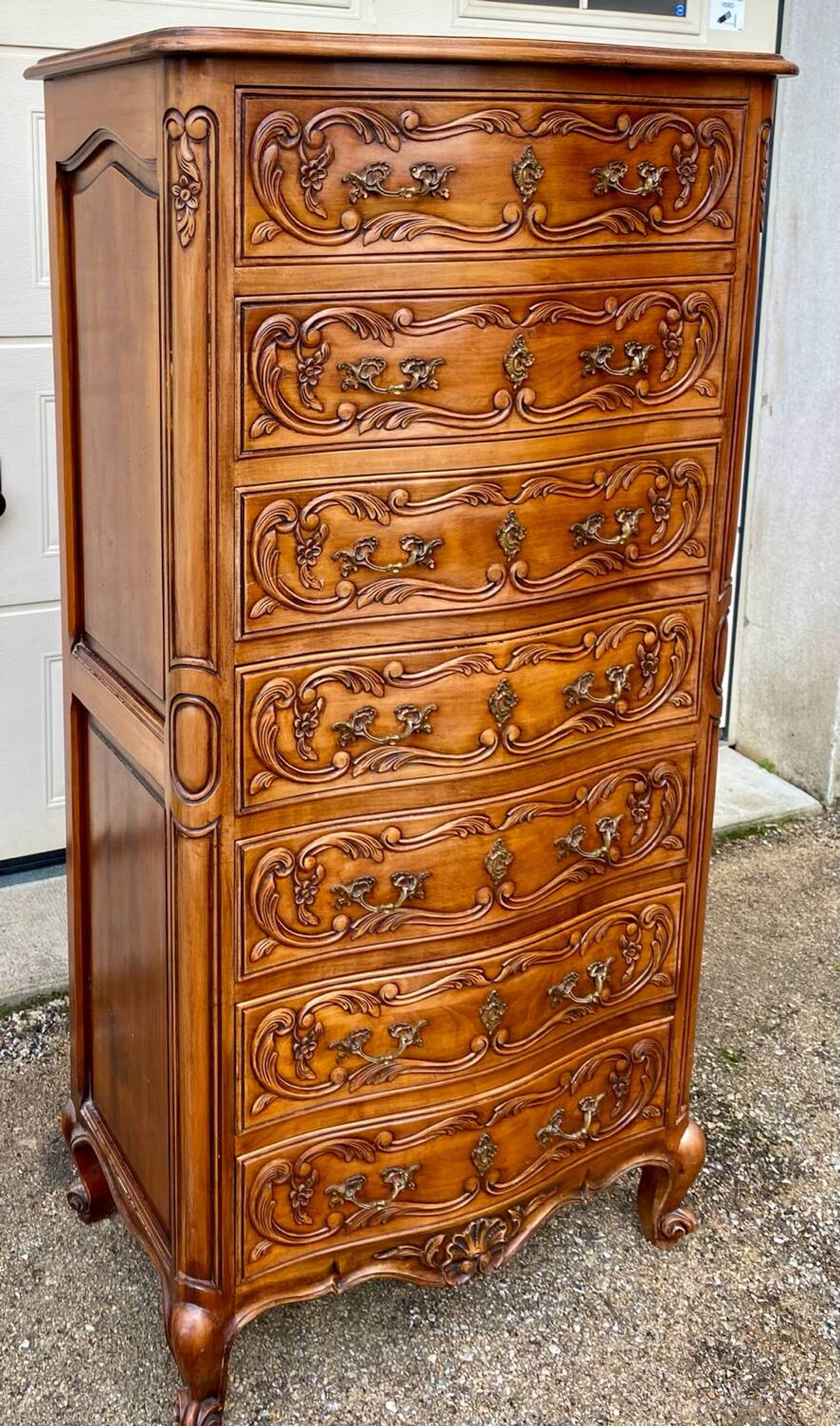 Semainier chiffonnier avec gravure style Louis XV à 7 tiroirs