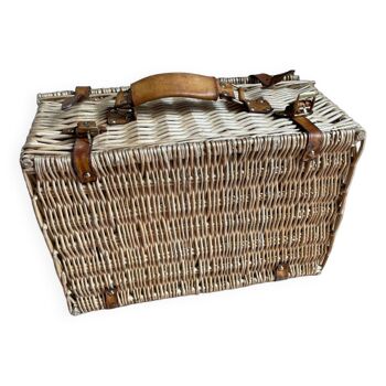 Leather wicker suitcase