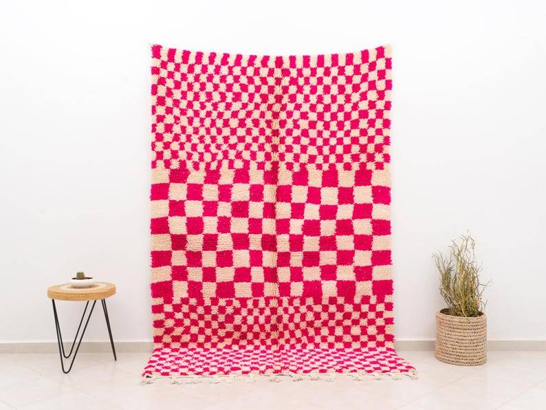 Pure wool rug, size 100 x 200 cm, red