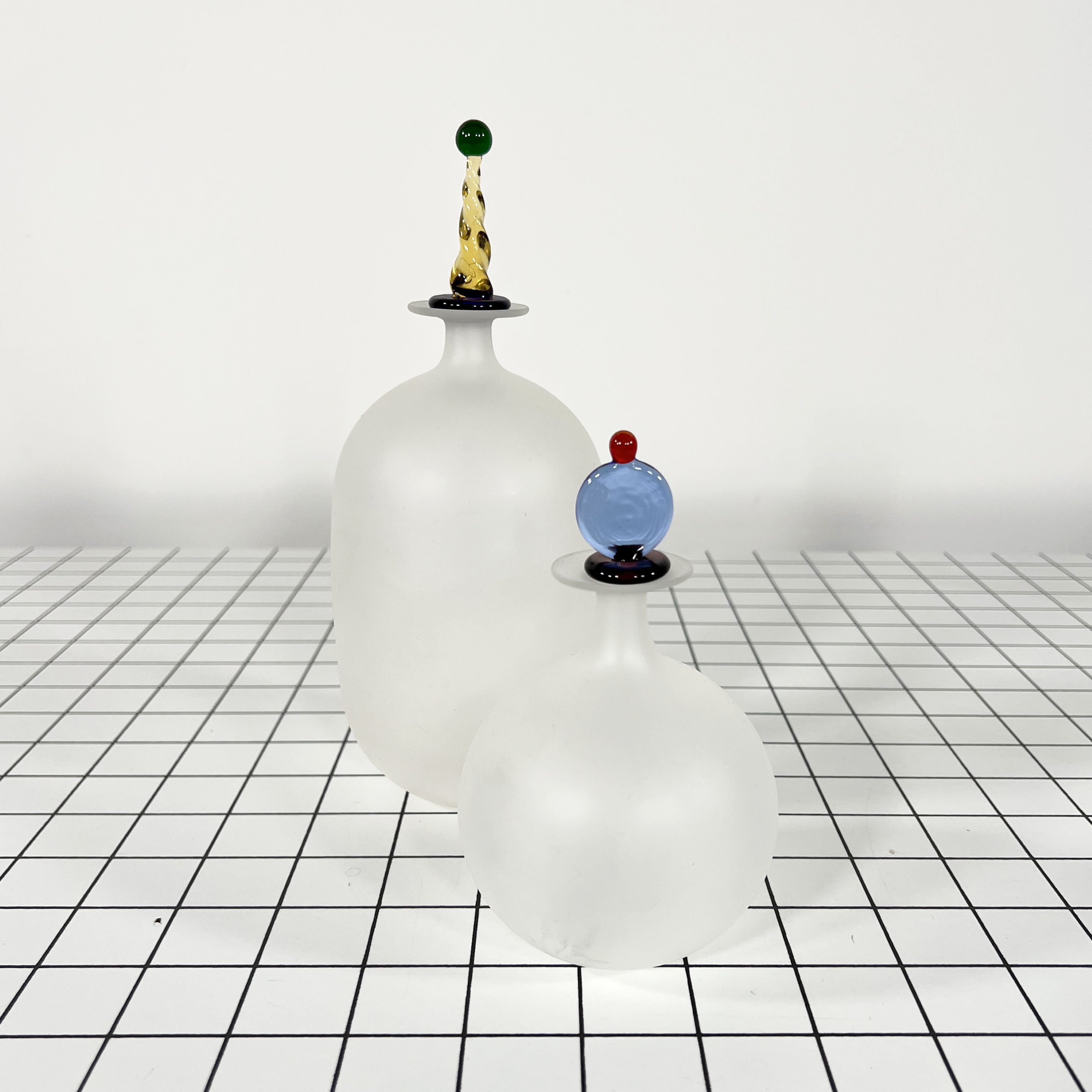 Pair of Italian vials made of murano glass, 1970s