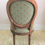 Traditional Medallion Chair