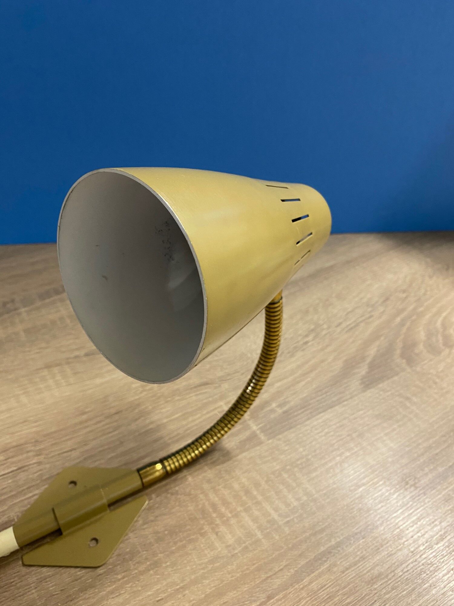 Vintage metal wall lamp