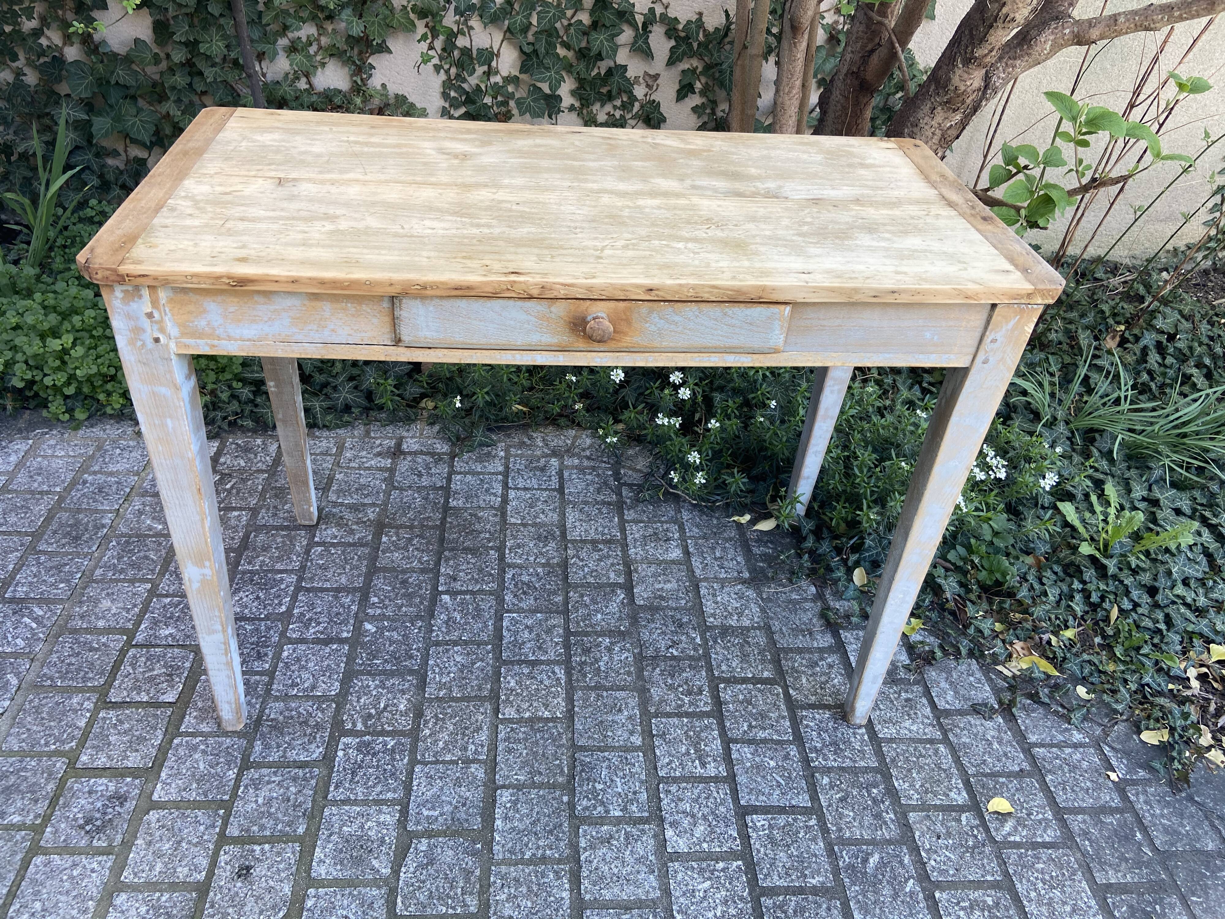 Small vintage farm table 1940 / 50