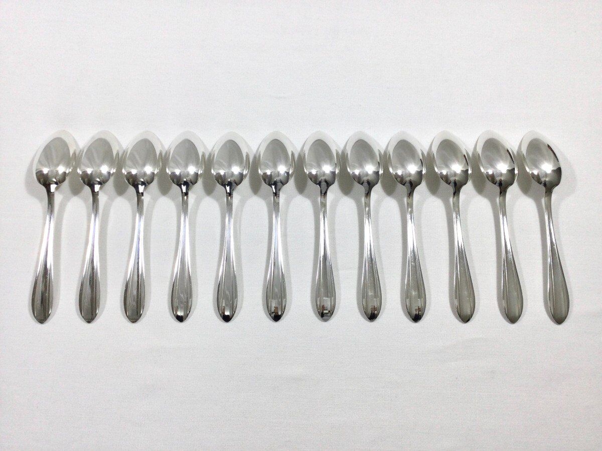 24 cutlery in silver metal