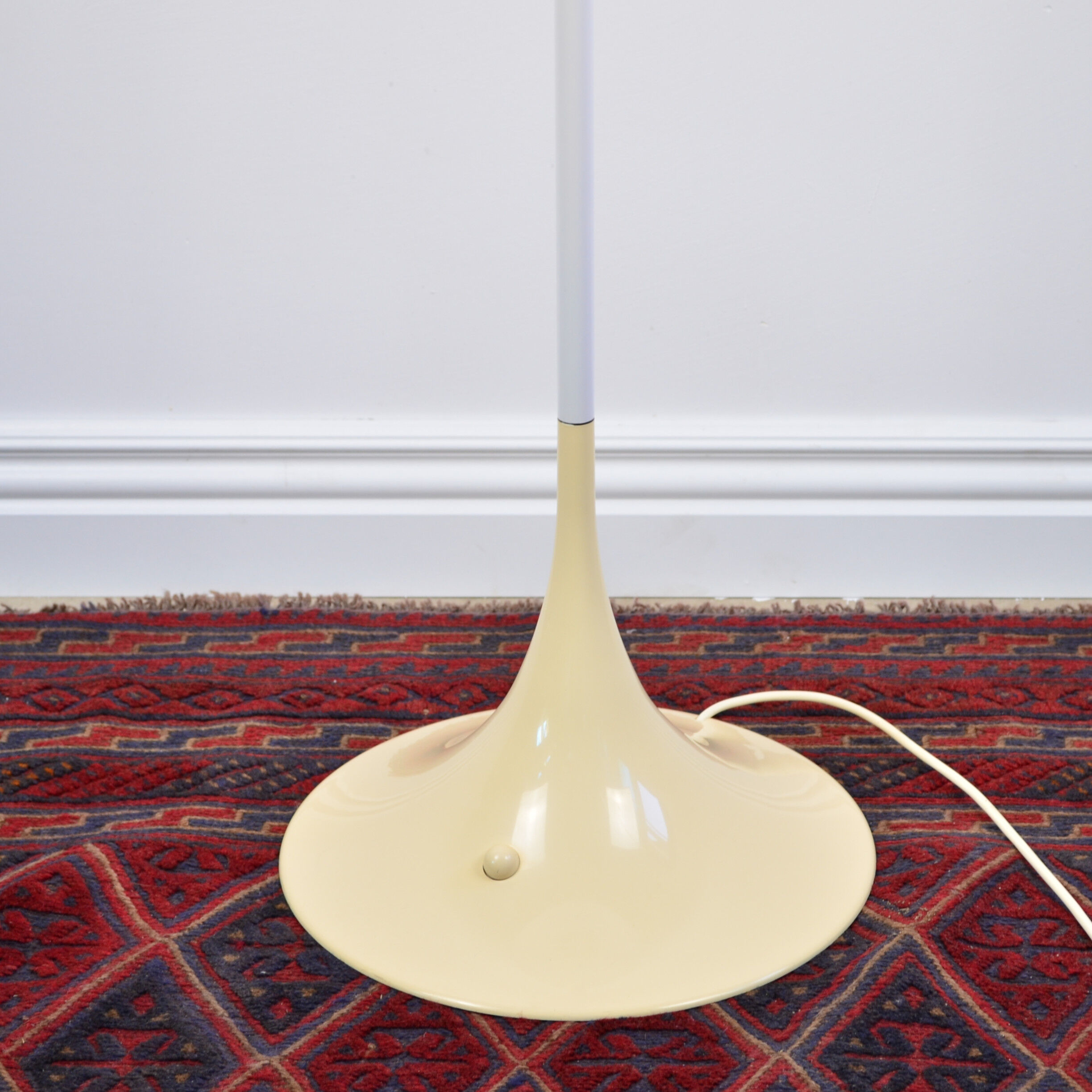 Panthella floor lamp by Verner Panton for Louis Poulsen 1970