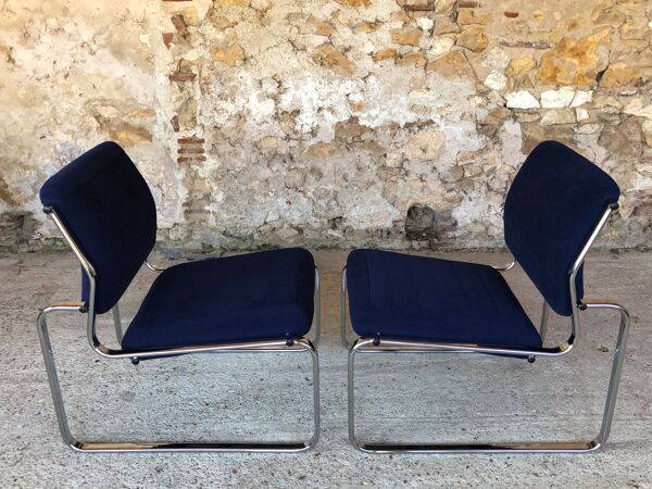 Paire de fauteuils vintage chrome et microfibre bleue circa 70