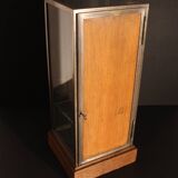 Small jeweller's showcase