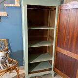 Wardrobe vintage bonnetière soft green 1970
