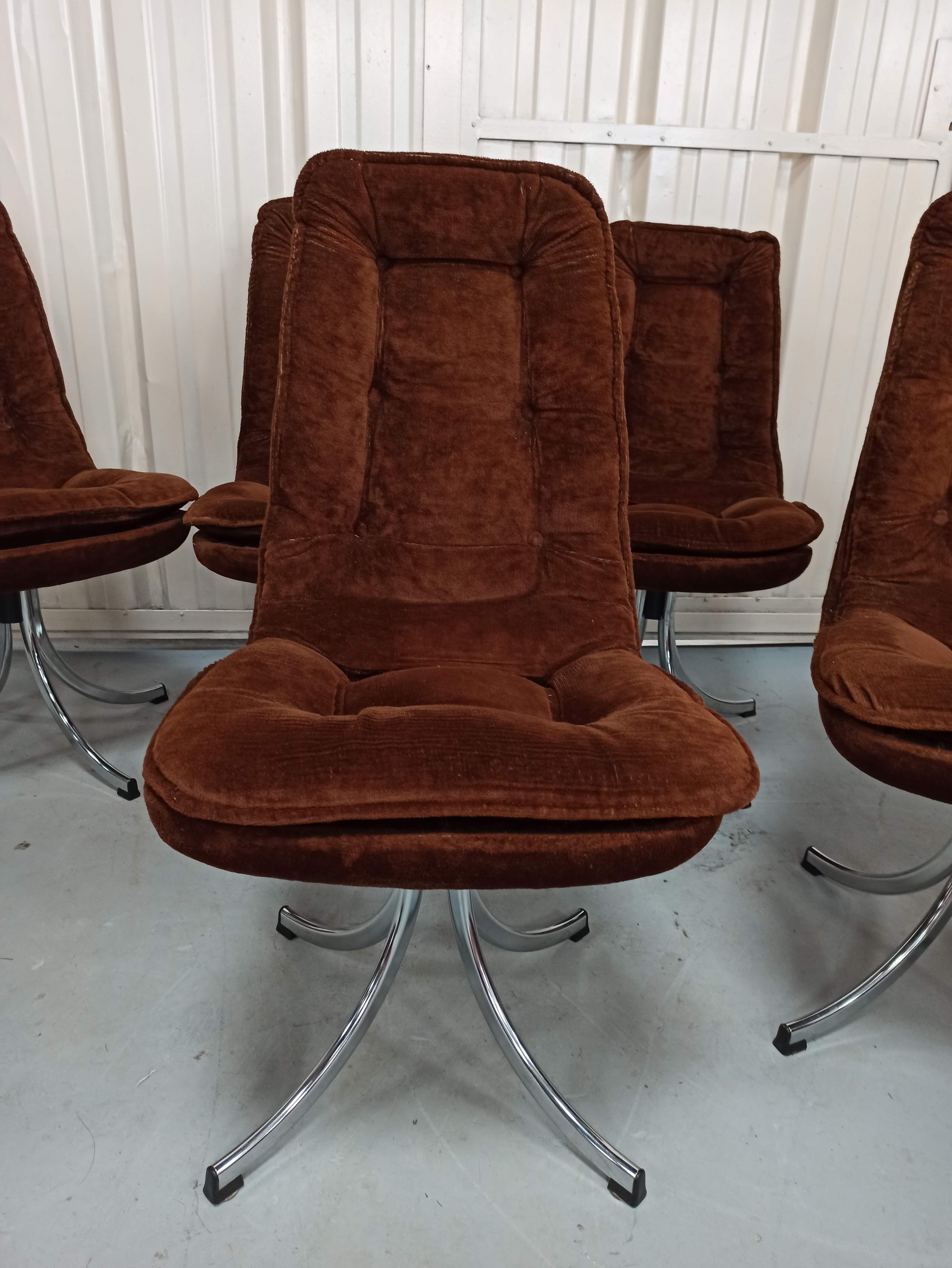 Set of 6 chrome velvet bucket chairs from the 70s