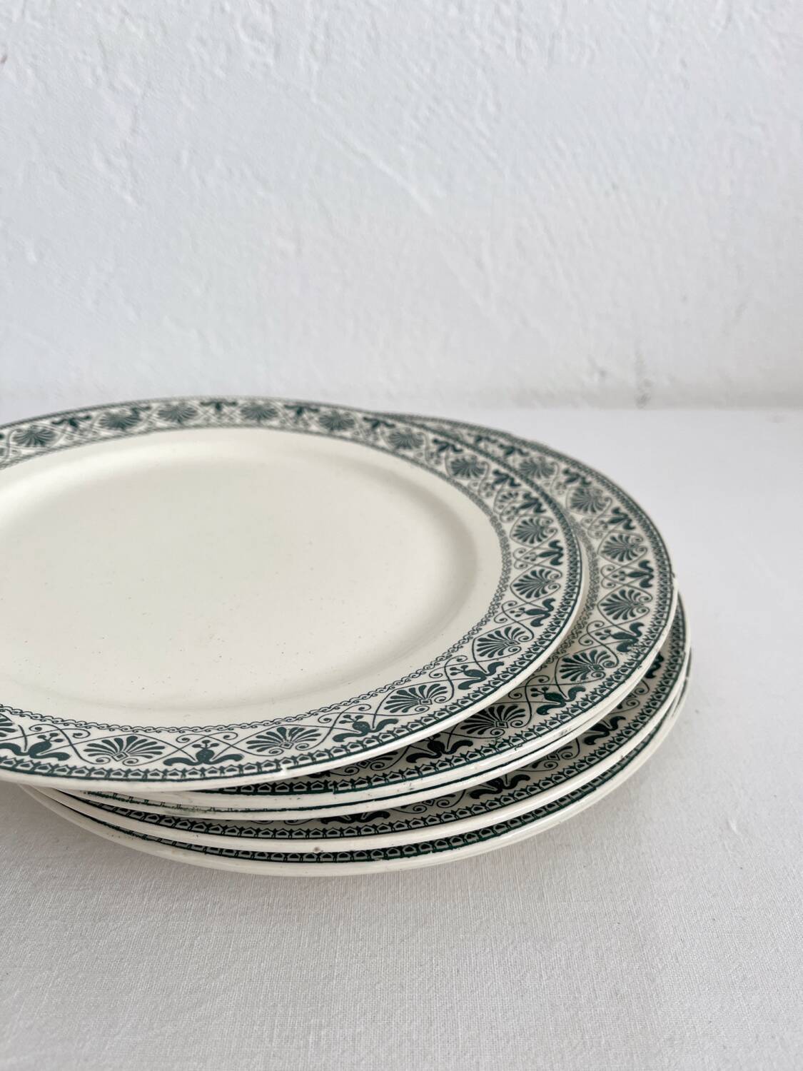 6 ironstone dessert plates “Palmettes” Boch Freres La Louvière