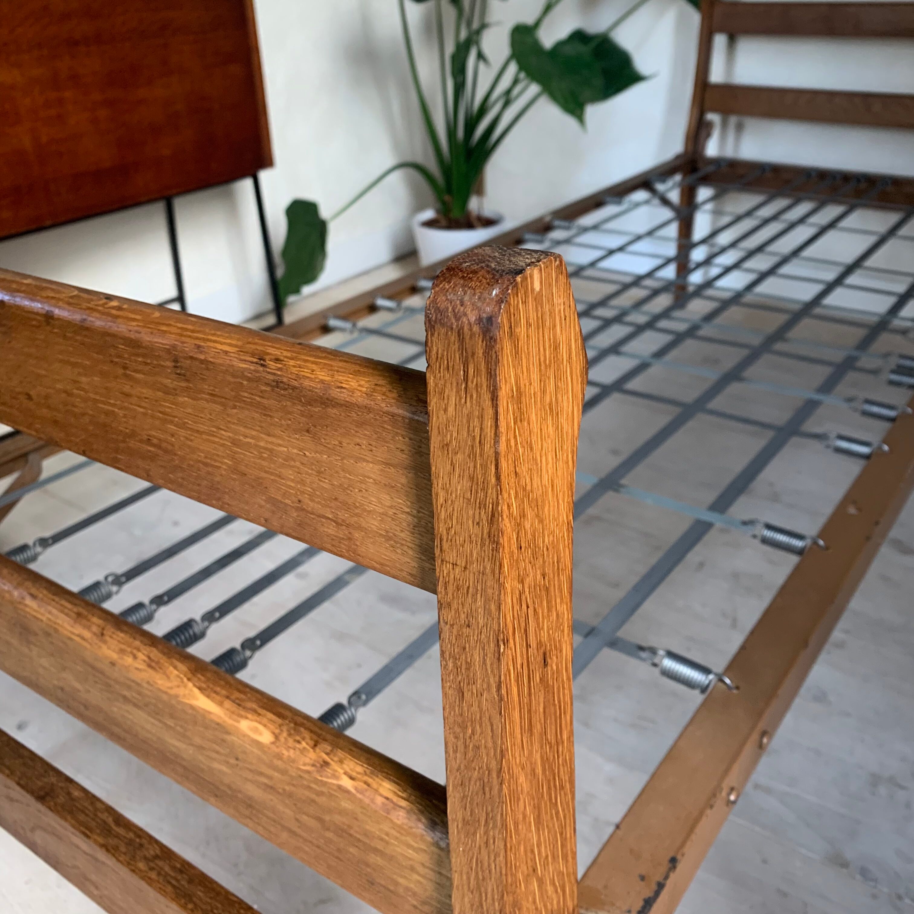 Daybed Vintage Solid Oak Bed - 2 remaining