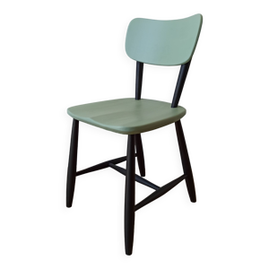 chaise rétro en bois.