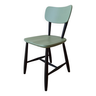 Chaise rétro en bois.