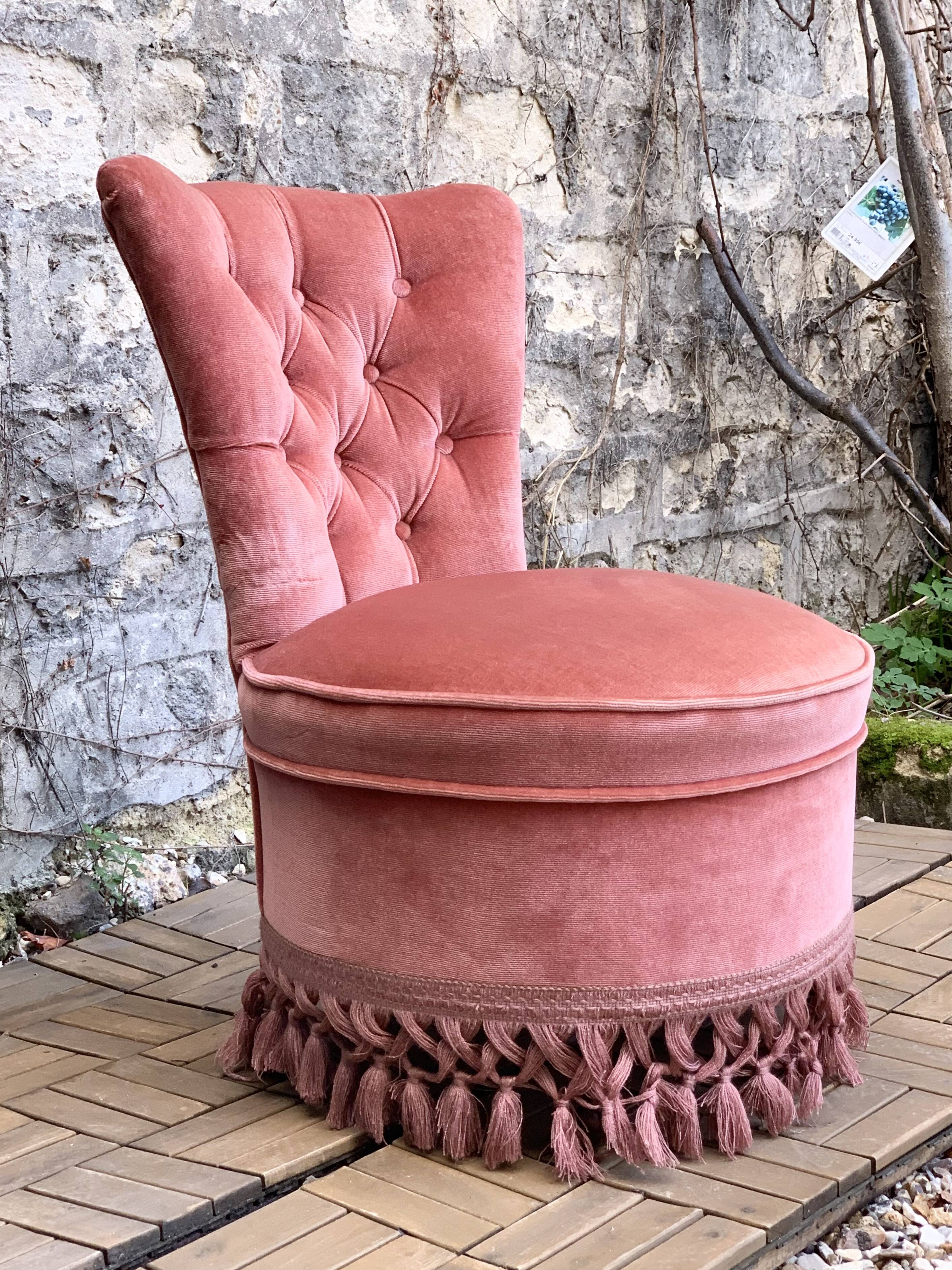 Pink velvet padded toad armchair 1970