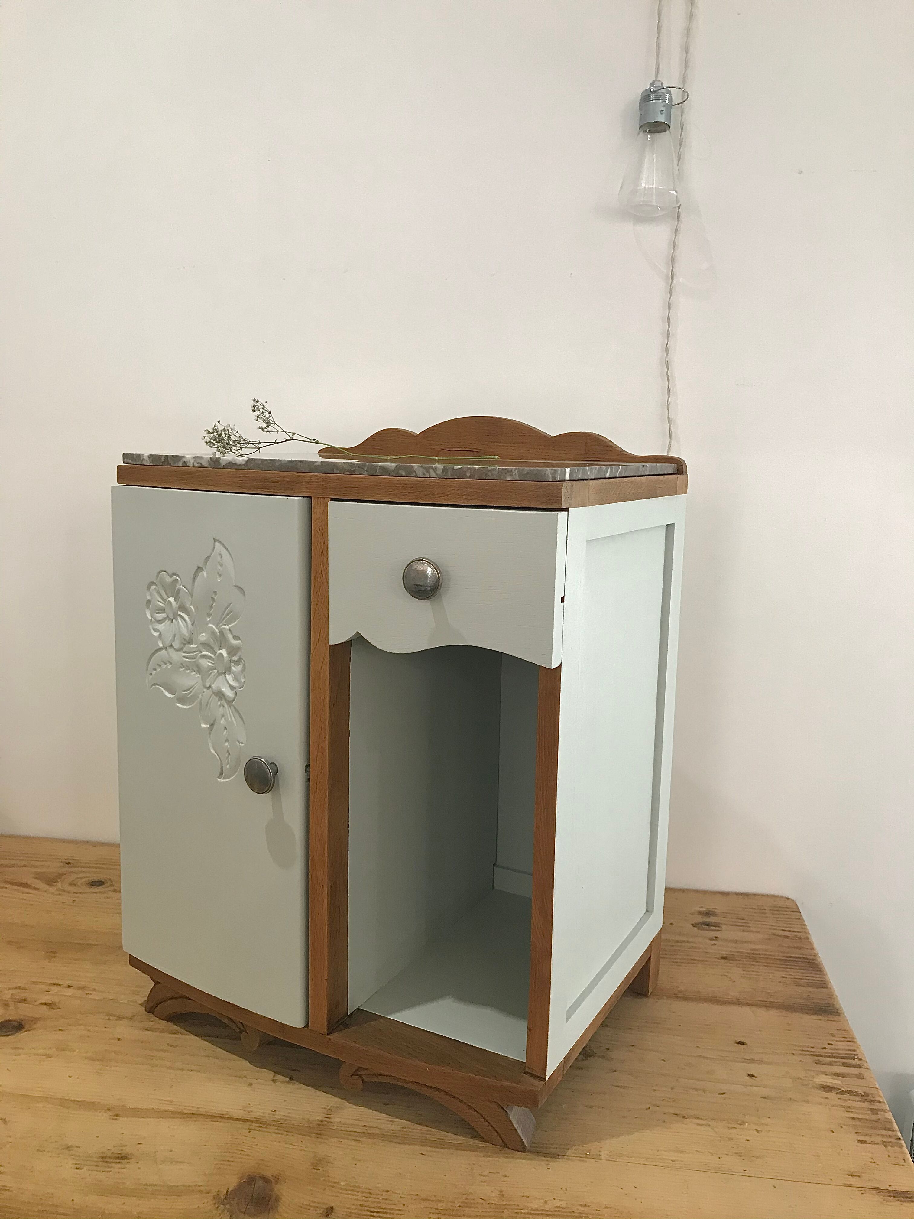 Bedside art deco green mouse