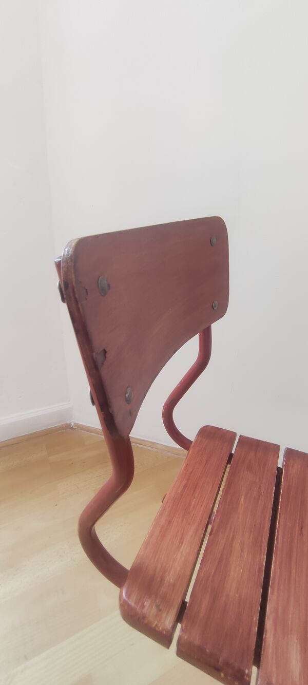 Bureau d'école vintage en bois