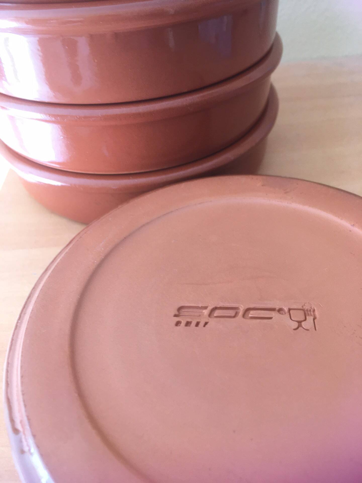 6 stoneware cups or bowls