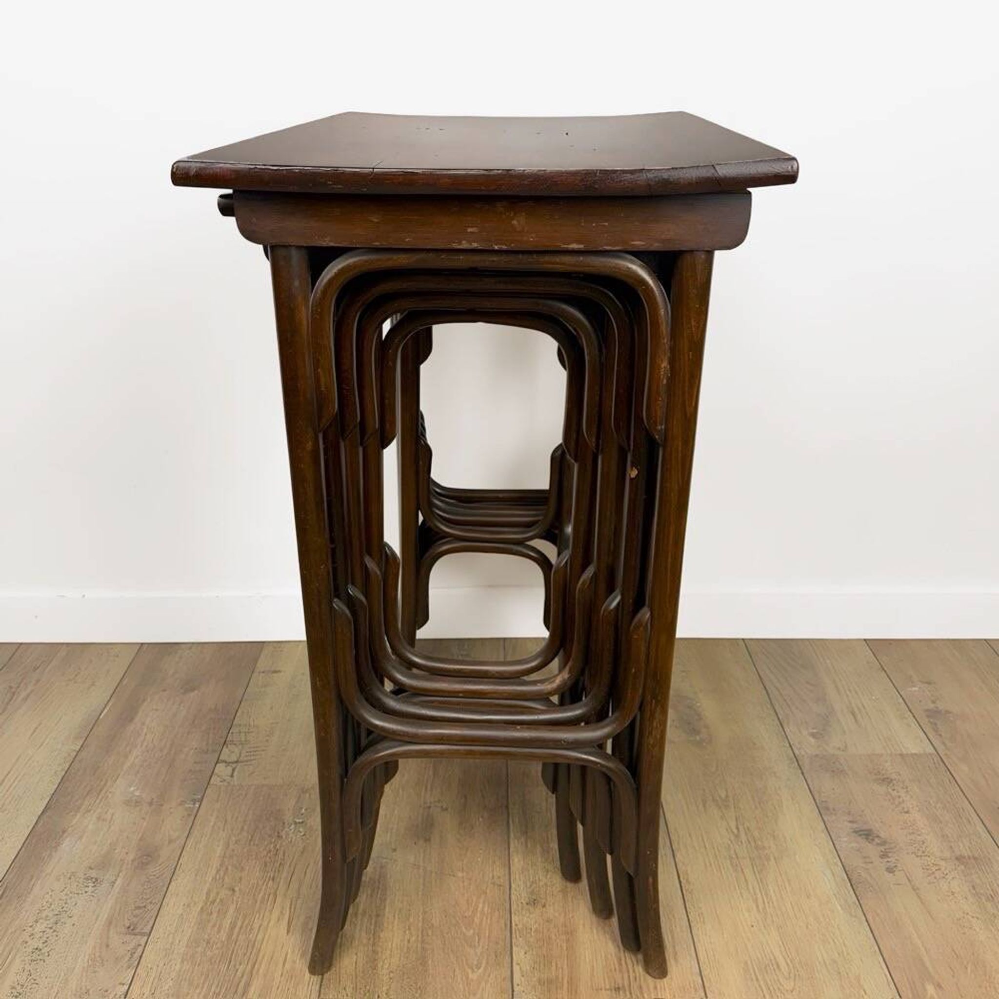 Nest tables Thonet No. 10 Art Nouveau 1900