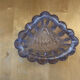 Vide poche ancien en verre moulé rose