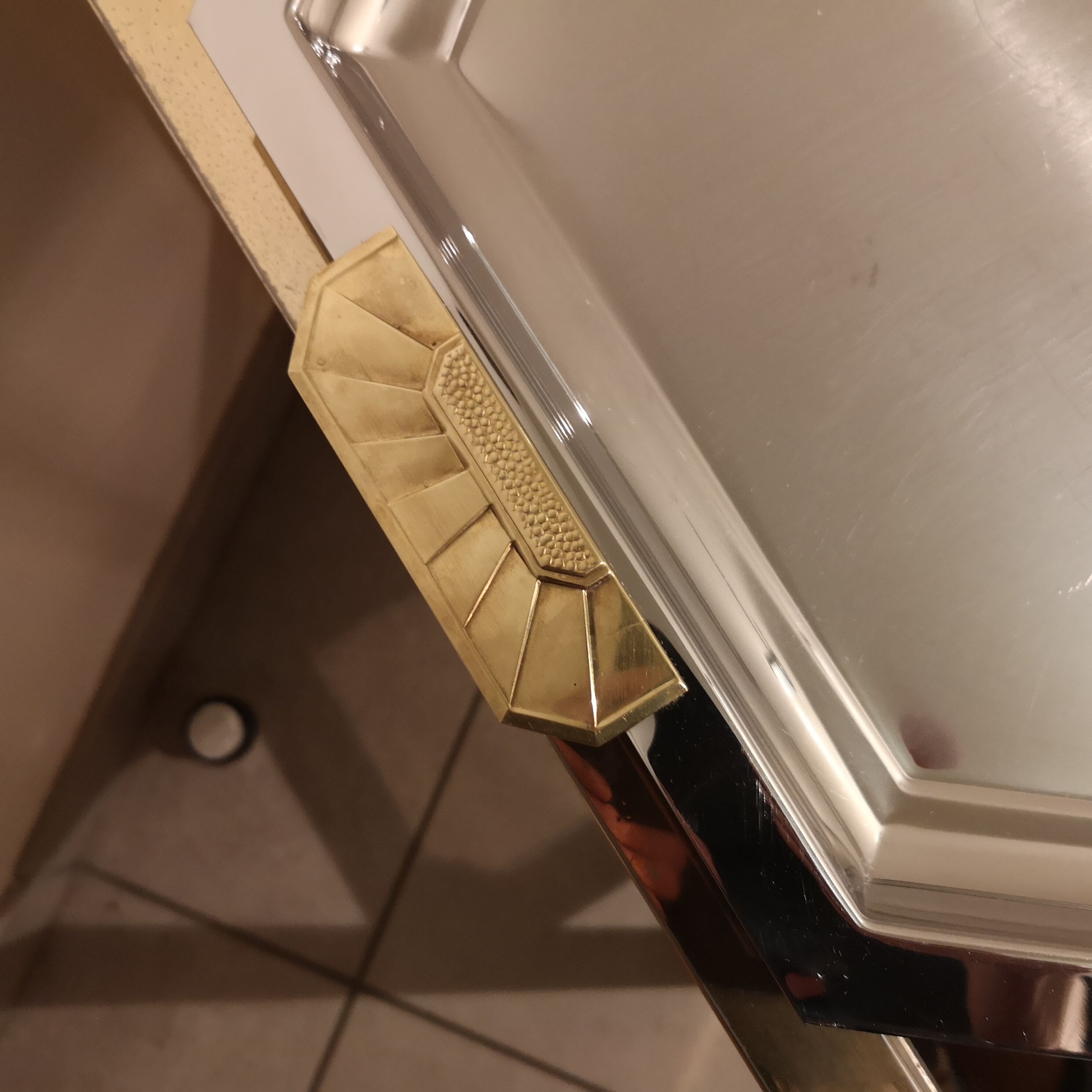 Plateau XXL Jean Couzon "Charleston 1925" en inox 18/10 et laiton