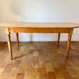 Table de ferme ovale