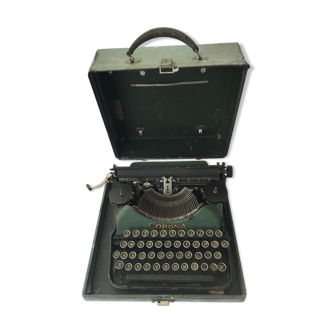 Former Corona typewriter