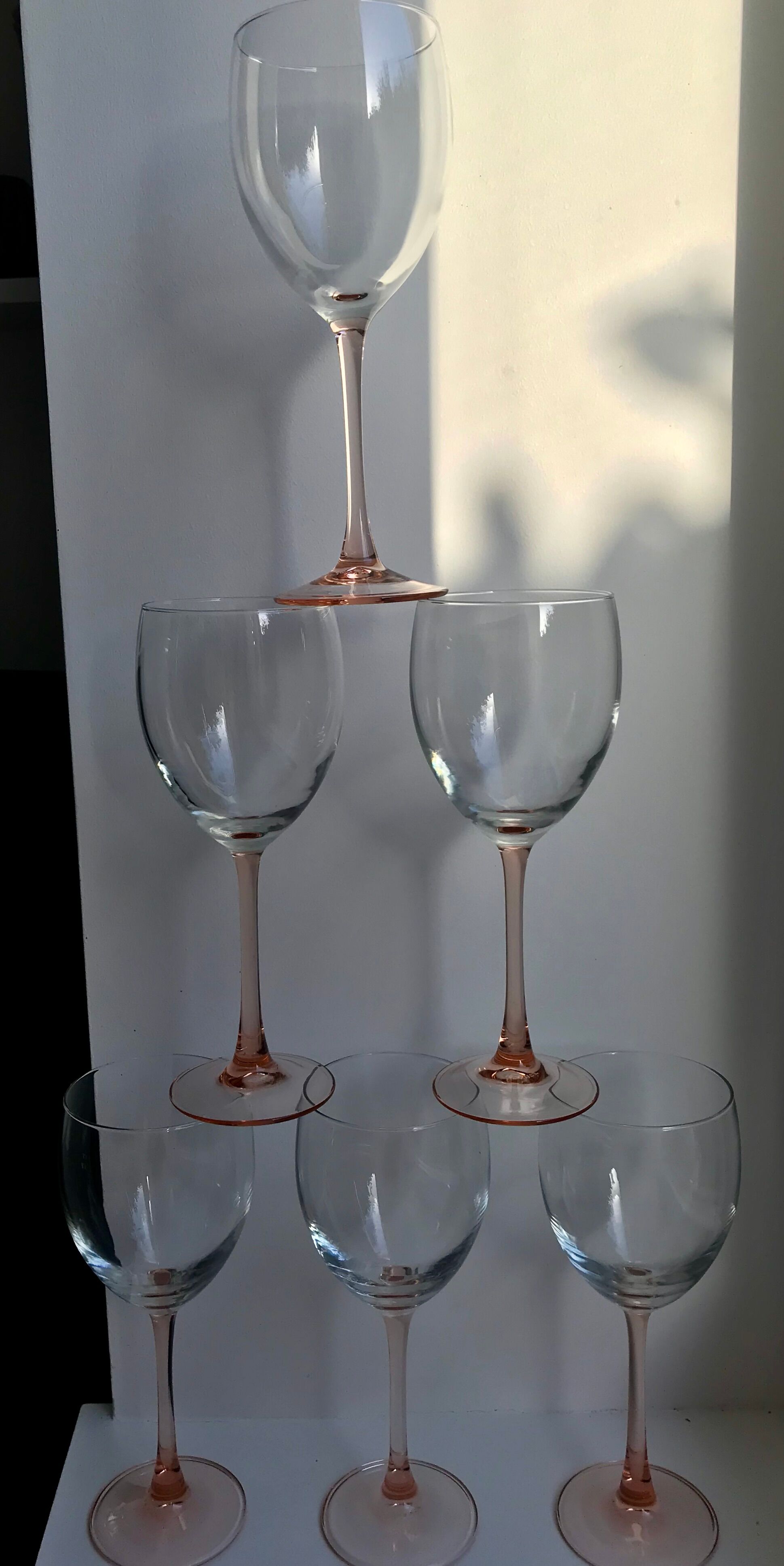 Set of 6 large pink-stemmed wine glasses Made in France 1970s