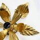 Applique fleur vintage en métal doré à la feuille d'or