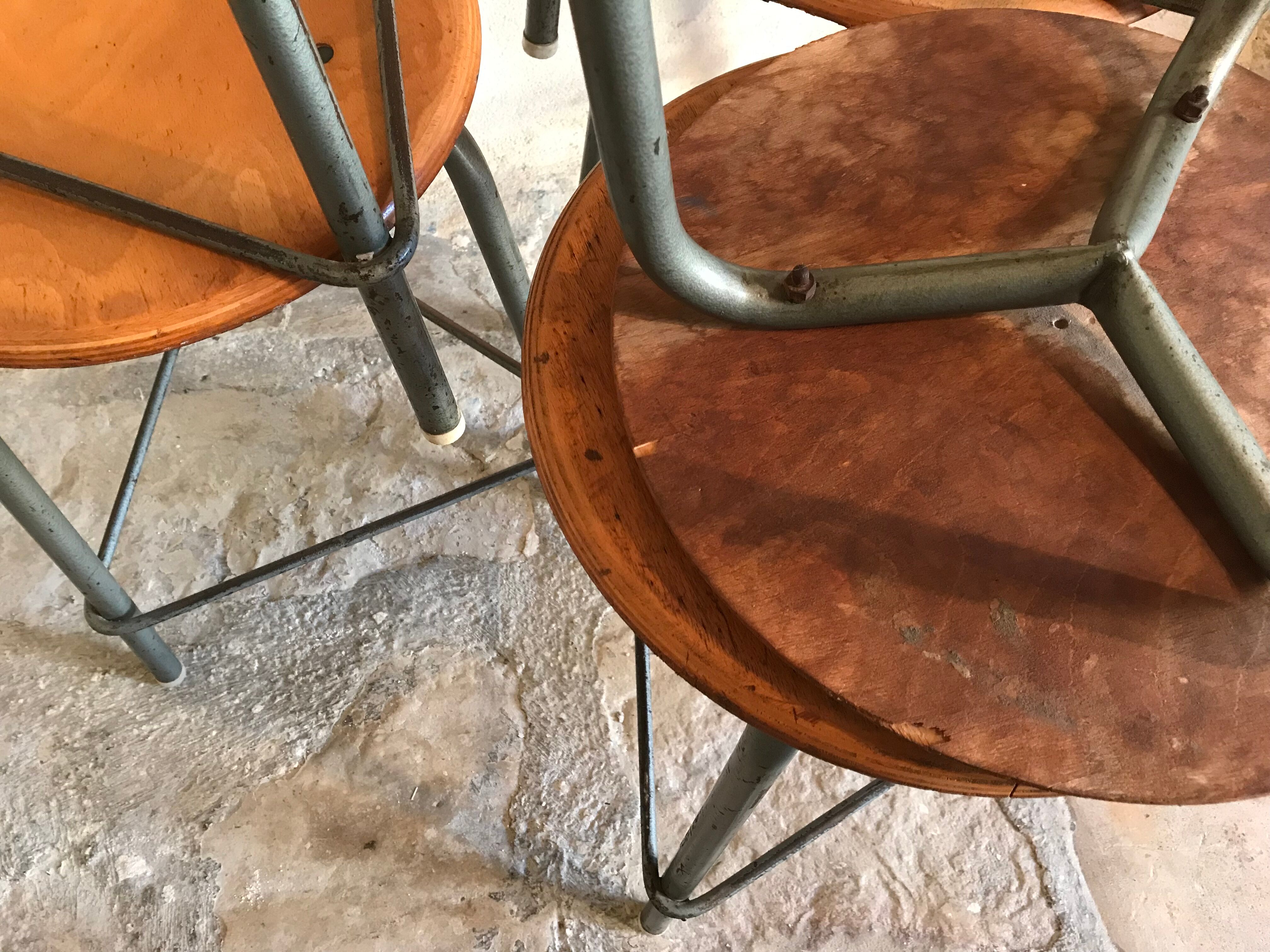 Lot de 7 tabourets tripodes vintage style industriel 1960-80’s