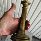 Bougeoir en laiton avec poussoir