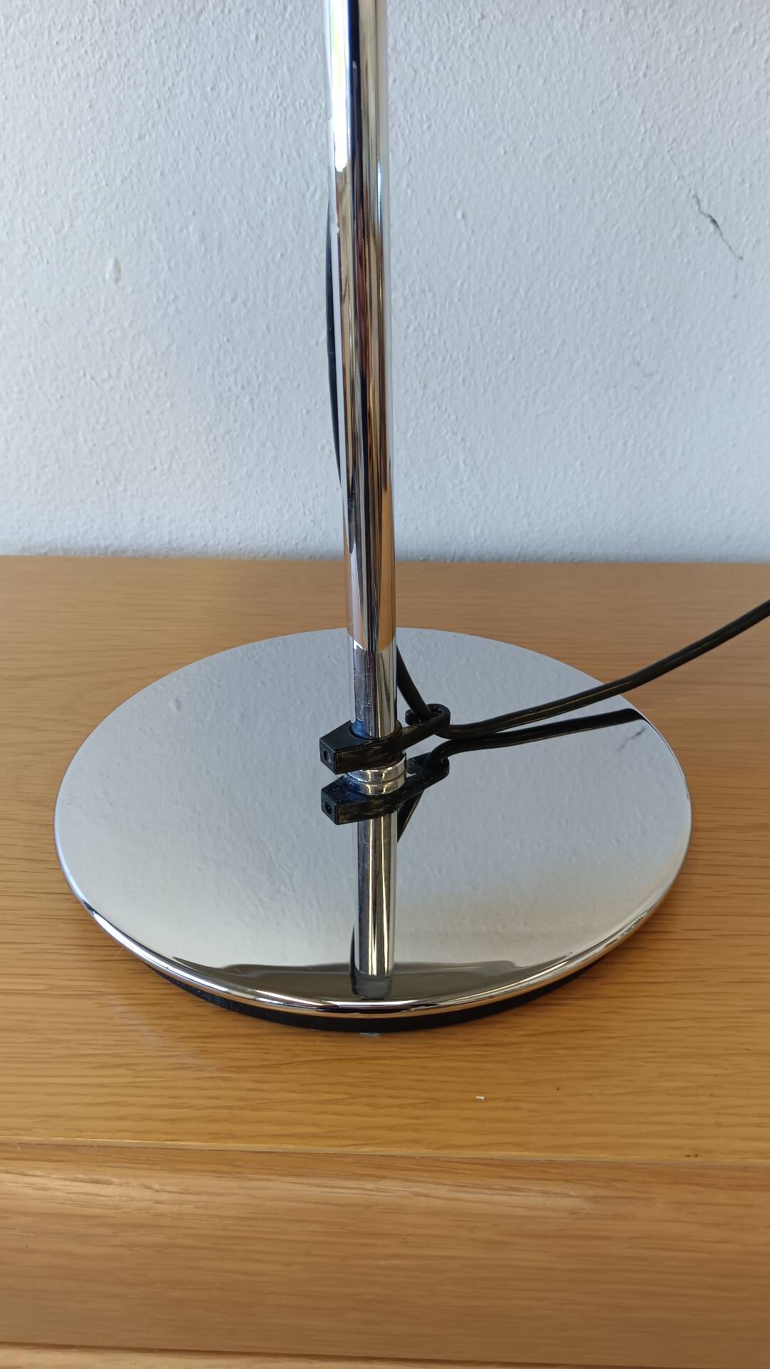 Aluminium mushroom lamp