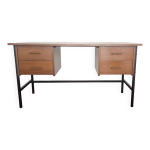 bureau moderniste