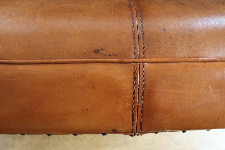 Classic club sofa leather swarthy