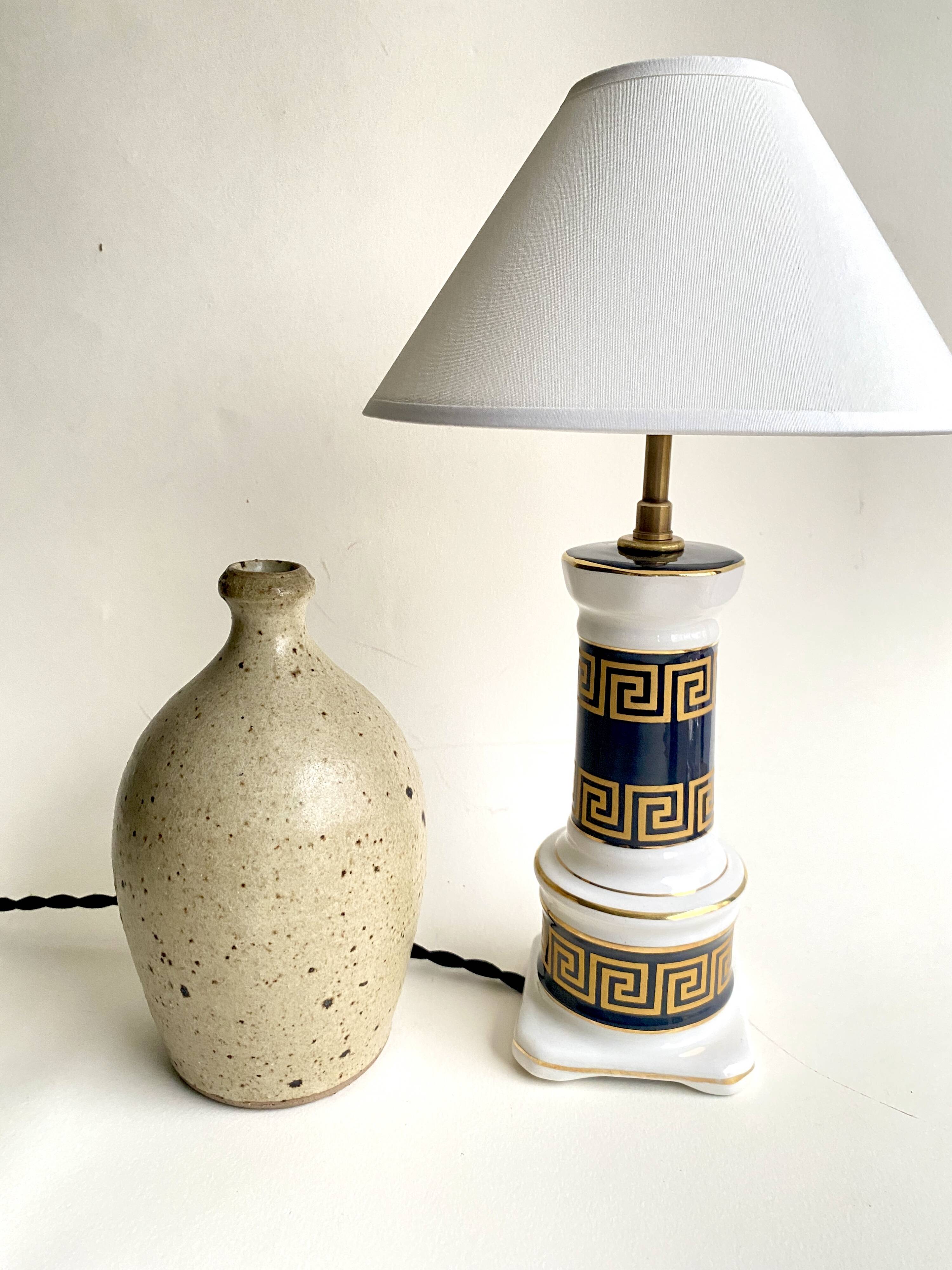Earthenware lamp, new 2M fabric cable, cotton lampshade