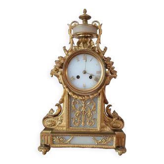 19th century clock in gilded bronze and alabaster