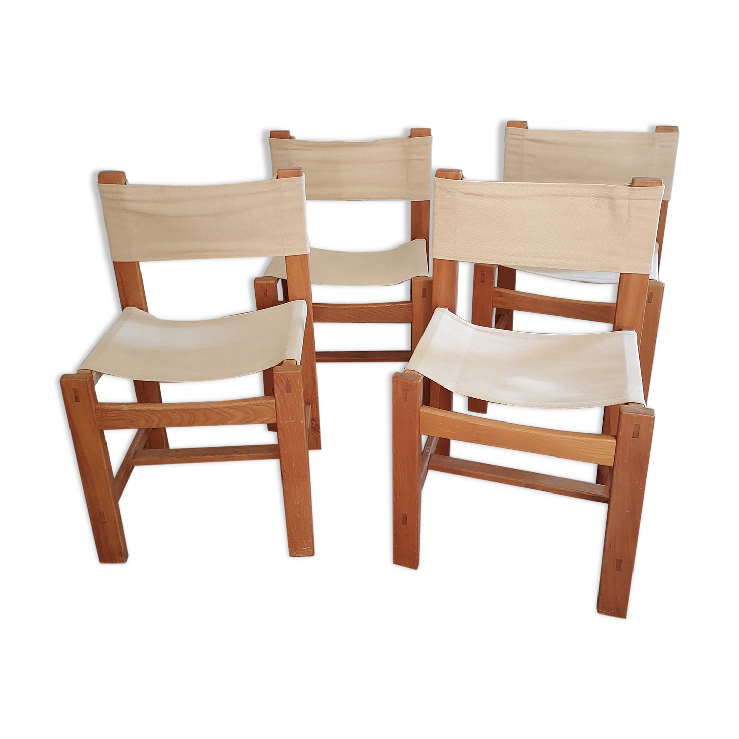 Lot 4 minimalist chairs