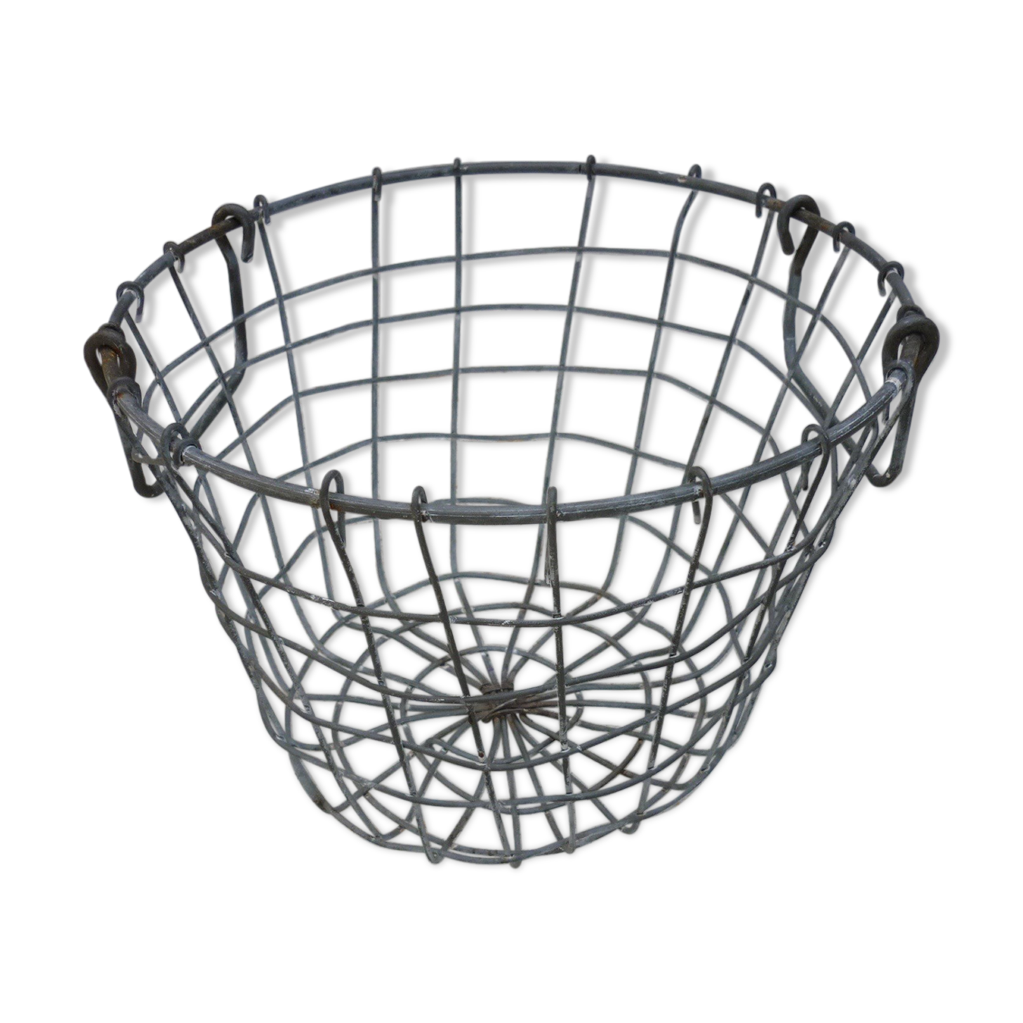Metal harvest basket with 2 handles