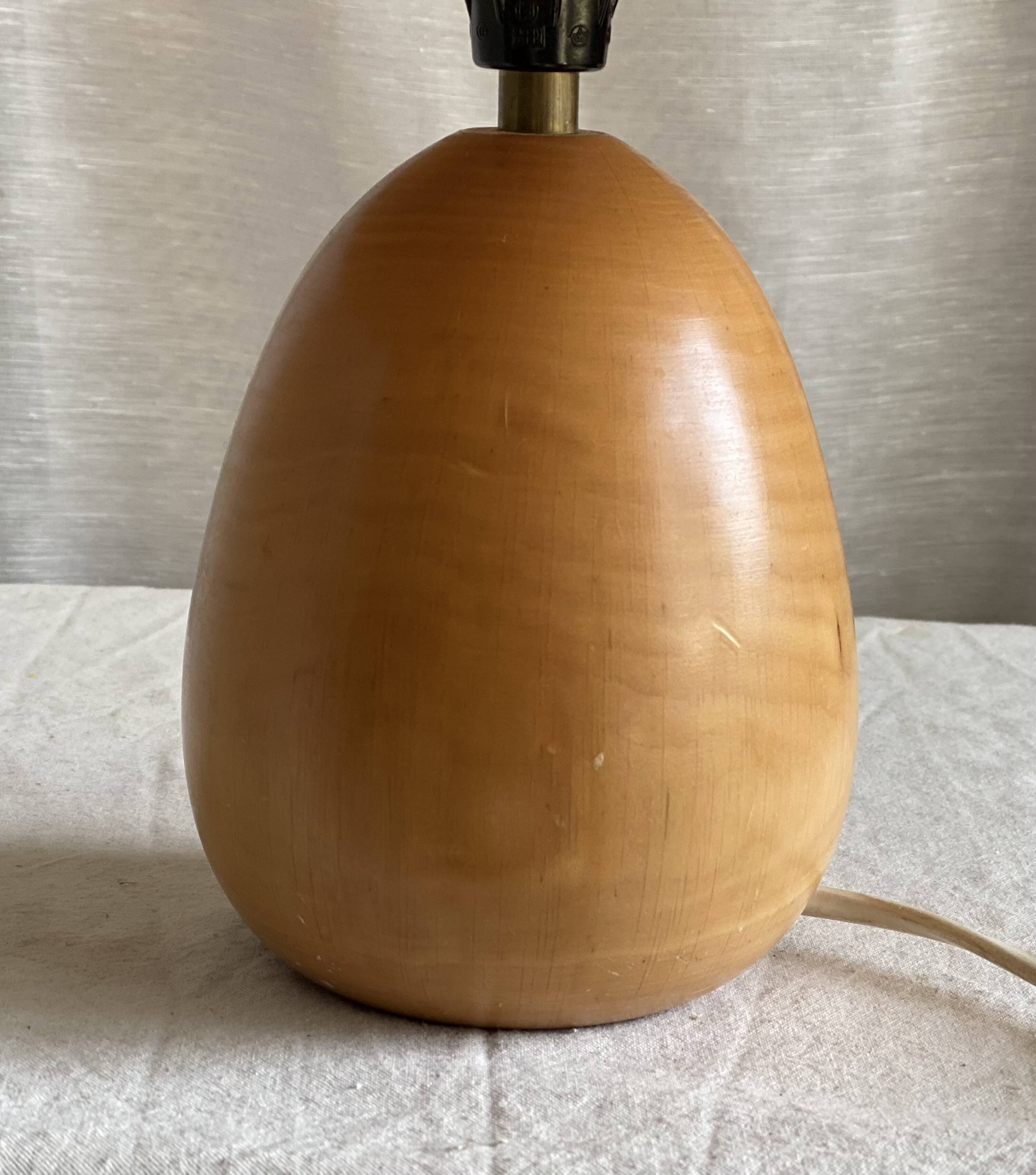 Vintage turned wooden lamp 1970