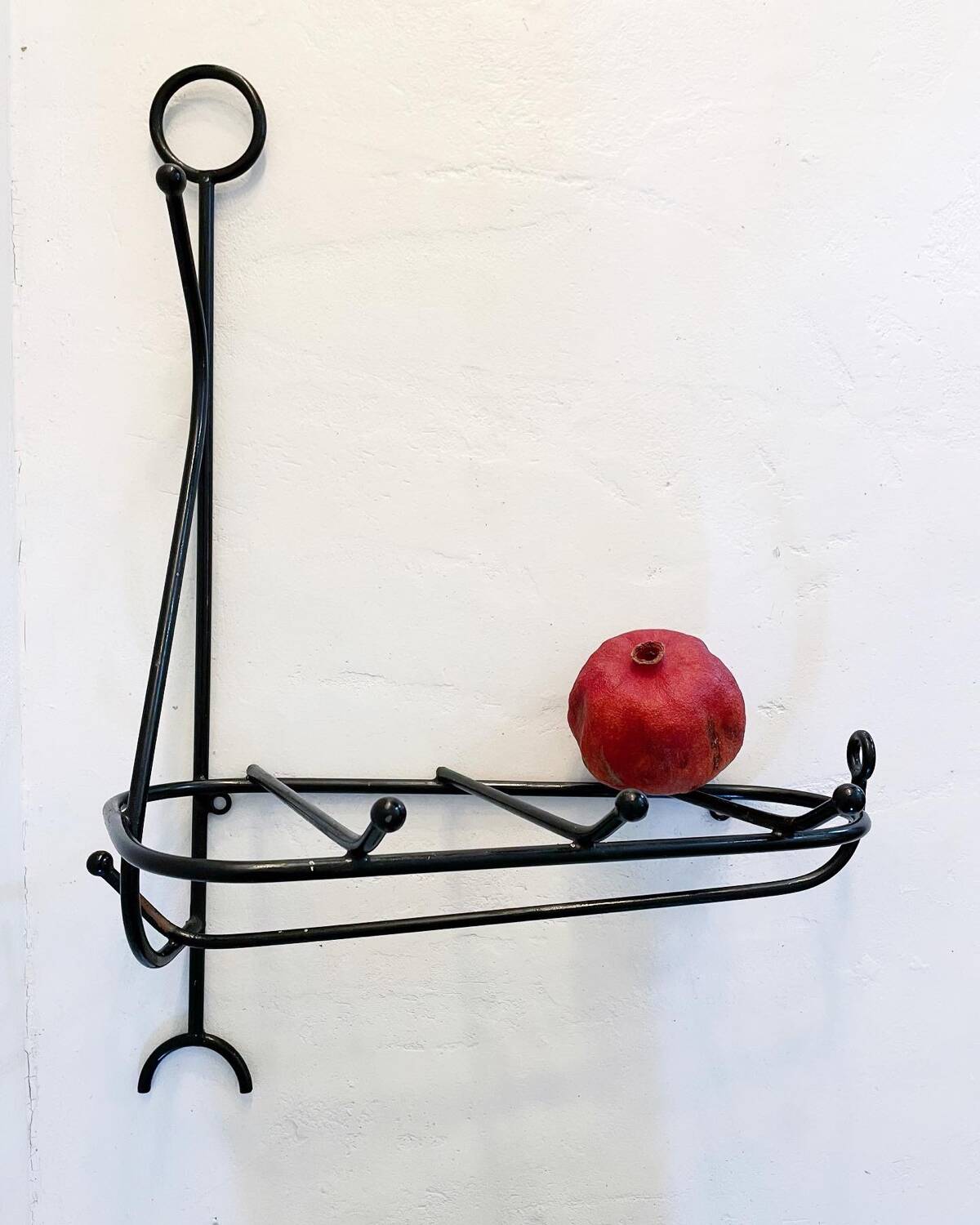 Wall coat rack