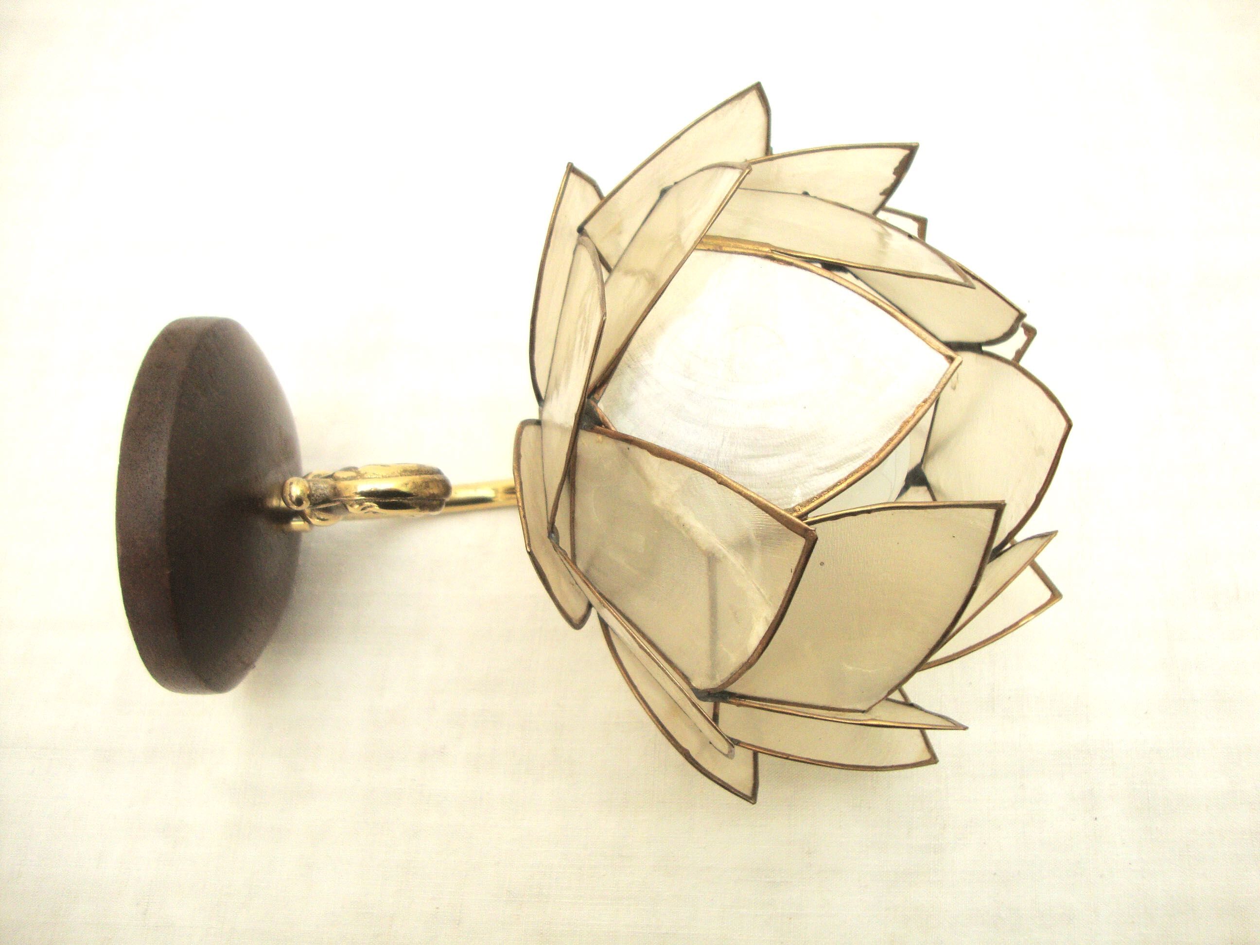 Applique lotus nacre et laiton