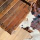 Ensemble de 5 chaises en bois, travail artisanal